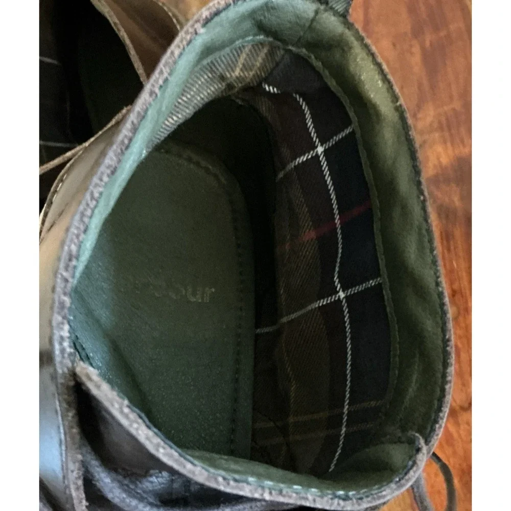 Barbour Readhead Chukka Boots – Chocolate Brown Leather – Plaid Lining – Men's 8